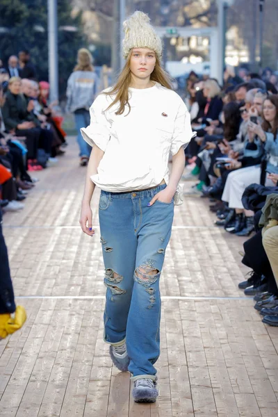 Look 4